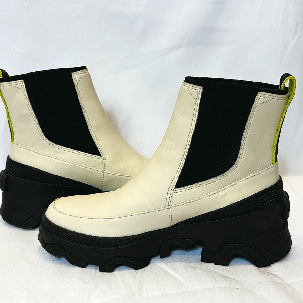Sorel Women's Brex Chelsea Boot- Waterproof - Cream/ White